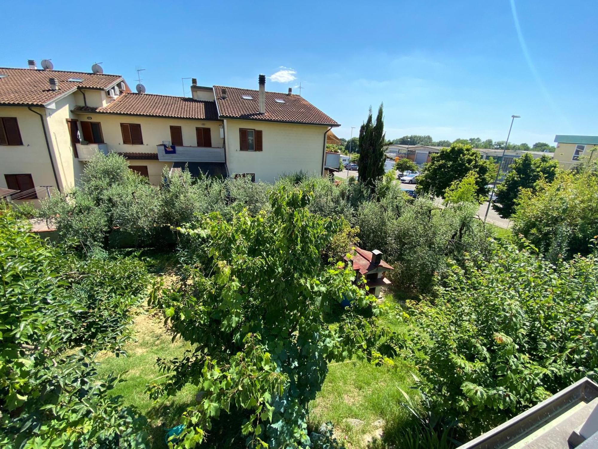 Hotel L'Alloggio Del Bon Vivant Pontedera Esterno foto